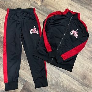 Boy’s Jordan Nike Air Track Suit. Size 6